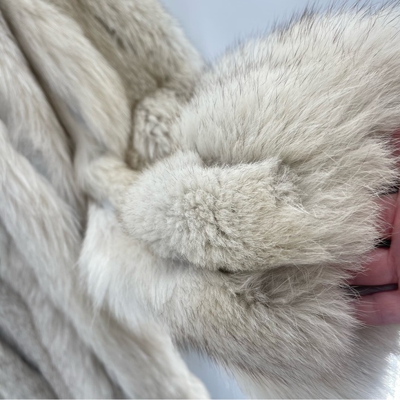 Ribnick Luxury Outerwear Vintage Authentic Plush Fur Coat Old Money Size XL - Picture 10 of 15